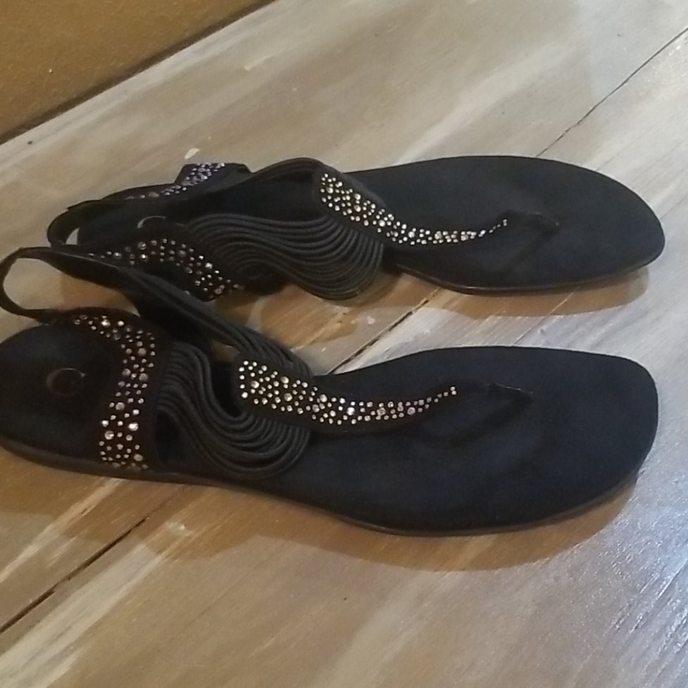 Sandals - Picture 2 of 4